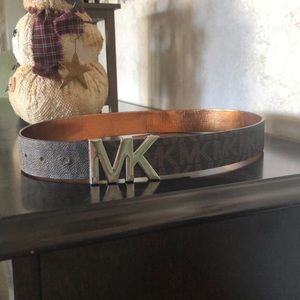 Micheal Kors belt worm around 10 times